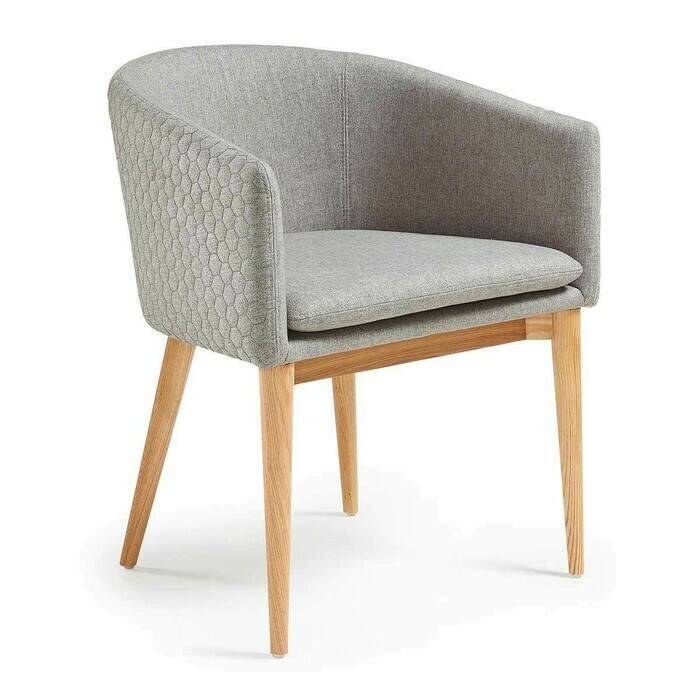 fauteuil de table en tissu gris clair et pied bois style scandinave bee