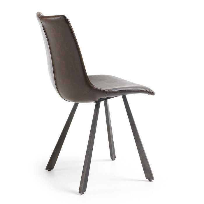 chaise en métal aspect cuir martha coloris taupe 