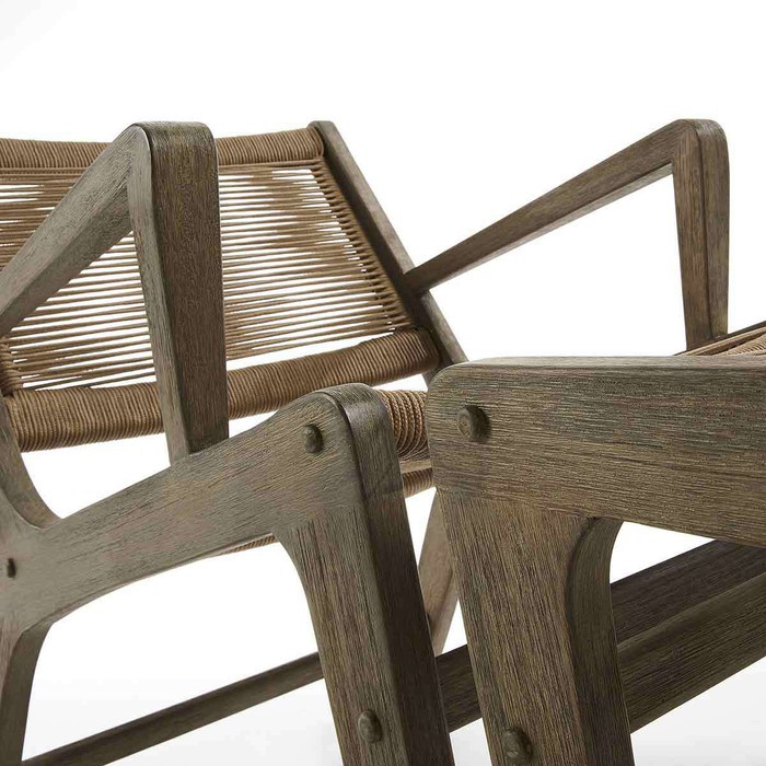 fauteuil avec repose pied collection Andy en bois massif d'eucalyptus detail